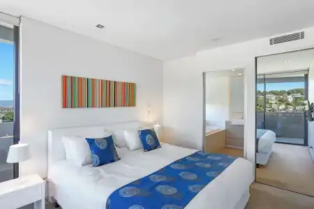 Ambience on Burleigh Beach - 56