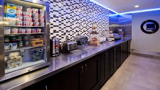 Best Western McCarran Inn - 11