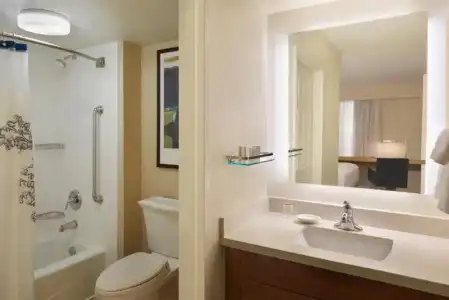 Residence Inn by Marriott Toronto Airport - 33