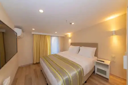Feri Suites - 5