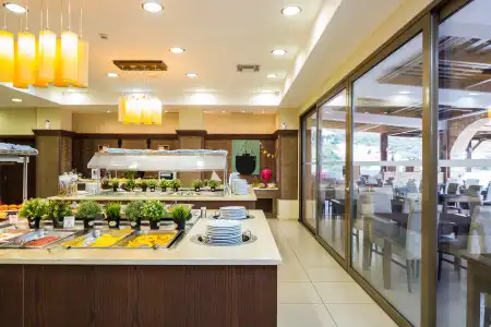 Filion Suites Resort & Spa - 7
