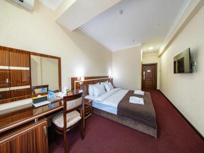 Grand Capital - 40