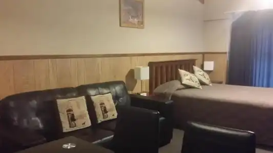Fairy Springs Motel - 27