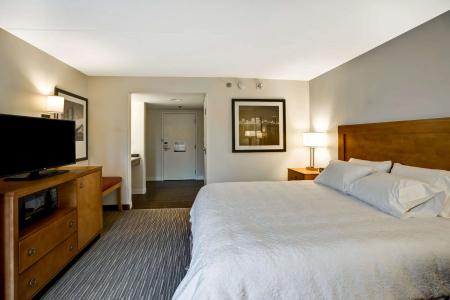 Hampton Inn Norfolk-Naval Base - 5