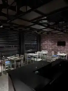 ART HOUSE - 18