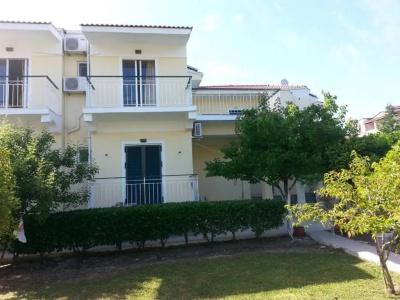 Elenas Garden - 24