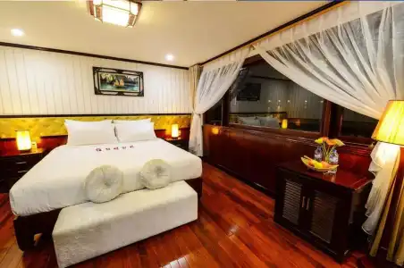 Halong Sapphire Cruises - 38