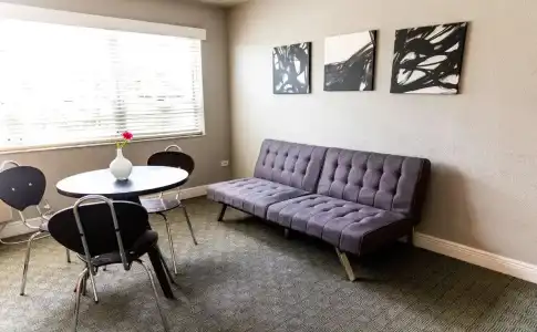 Crest Suites - 14