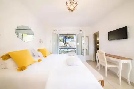 Hôtel Les Capucines - Saint Tropez - 42