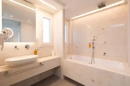 Mirablue Luxury Residences - 318