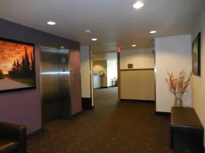 Aspen Suites Anchorage - 9