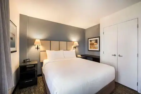 Sonesta Simply Suites Garden Grove Anaheim - 28