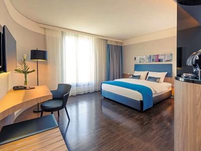 Premier Inn Heilbronn City Centre - 58