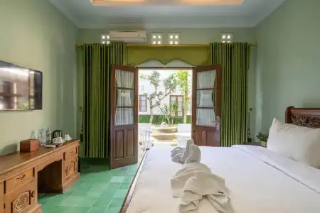Clemmie Huis - 5