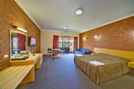 Paradise Lakes Motel - 24