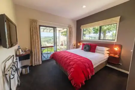 City Lights Boutique Lodge - 26
