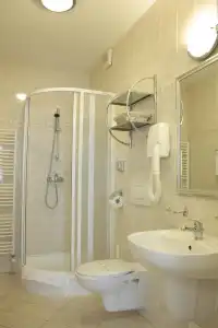 Pod Vezi - 25