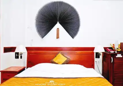 Hoang Thanh Thuy 1 - 25