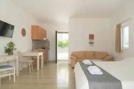 Reina Apartments - 27