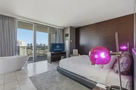 Beautiful Palms Place Suite - 241