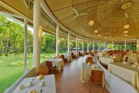 Dreamland Unique Sea and Lake Resort Spa - 8
