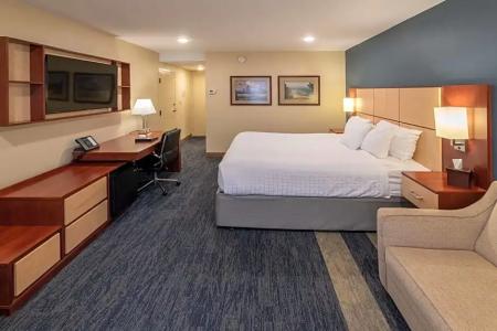 Best Western Plus Clocktower Inn - 54