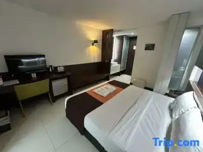 Collection O The Bangkok Airport Link Suite - 135