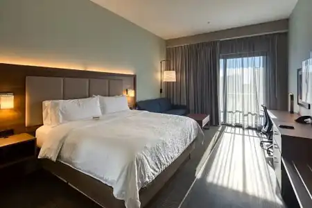 Holiday Inn Express & Suites Charlotte - South End by IHG - 63