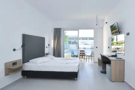 Evita Bay - 3