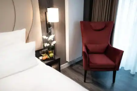 PLAZA Premium - 53