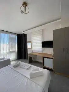 Lupa Alacati - 2