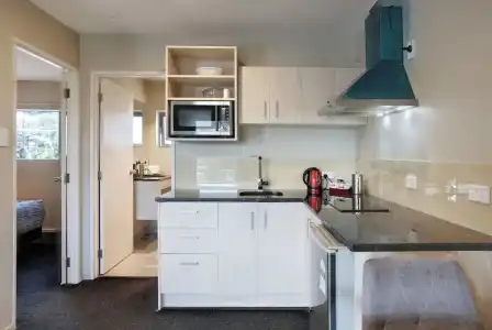 Ellerslie Palms Motel - 23