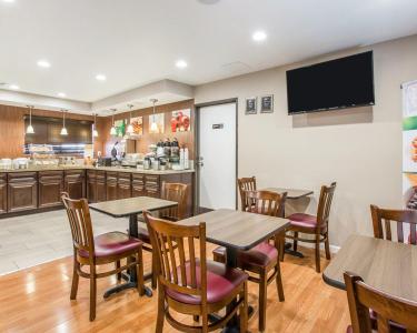 Quality Inn & Suites Silicon Valley - 14