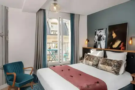 Lyric Paris - 22