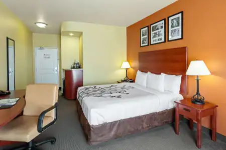 Sleep Inn & Suites Tyler South - 3