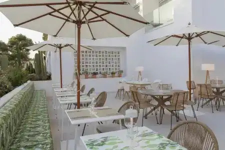 HM Ayron Park – Adults Only - 30