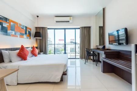 J Residence - 153