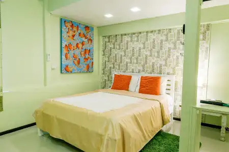 Green Gallery - 42