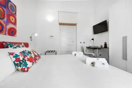 B&B White - 11