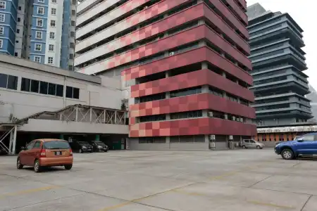 Palette Near Petronas Twin Tower Formerly Campbell - 31
