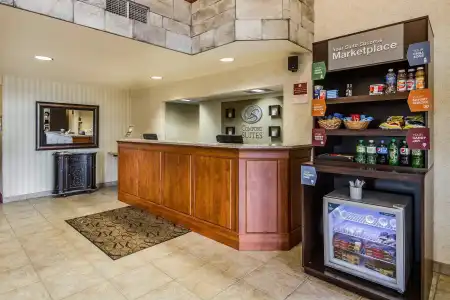 Comfort Suites at Par 4 Resort - 11