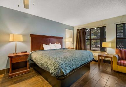 Econo Lodge Inn & Suites Fulton - Rockport - 4