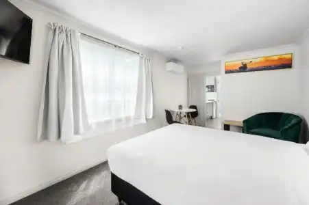 Ashleigh Court Motel - 63