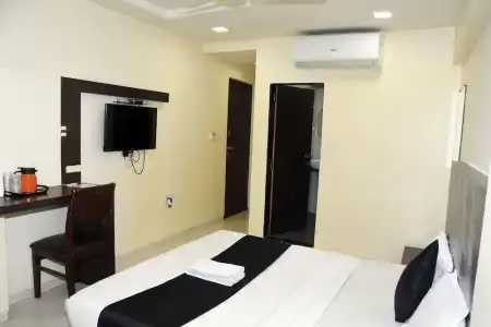 Kamran Residency - Near US Embassy - 48