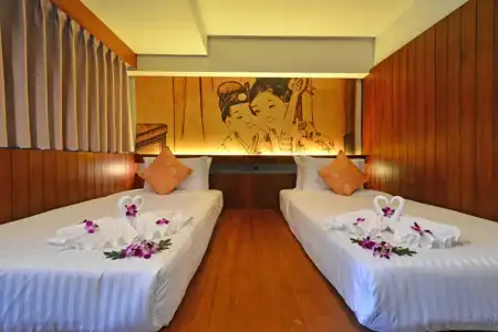 Lap Roi Karon Beachfront - 32