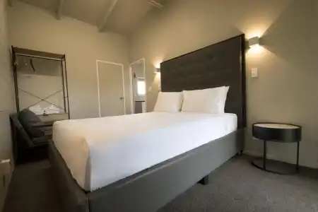 Middlemore Motel - 23