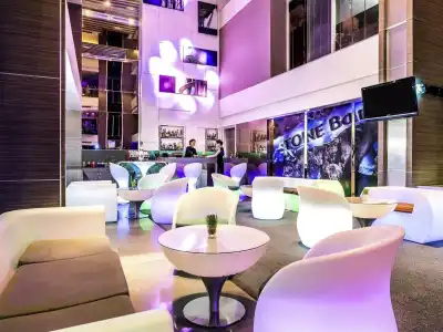 Hilton Garden Inn Bangkok Silom - 0