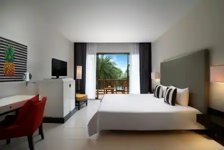 Amari Bangsaen - 1