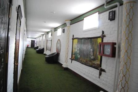 Kesh Palace - 8