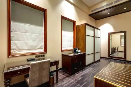 Kenilworth, Kolkata - 50